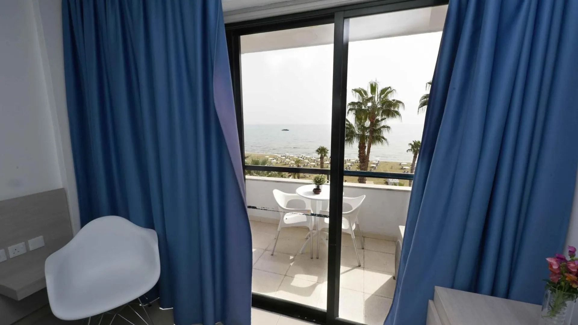 Finikoudes Sunrise Sea View Lux Διαμέρισμα Λάρνακα